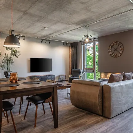 Manto Loft Style Апартаменты Клайпеда
